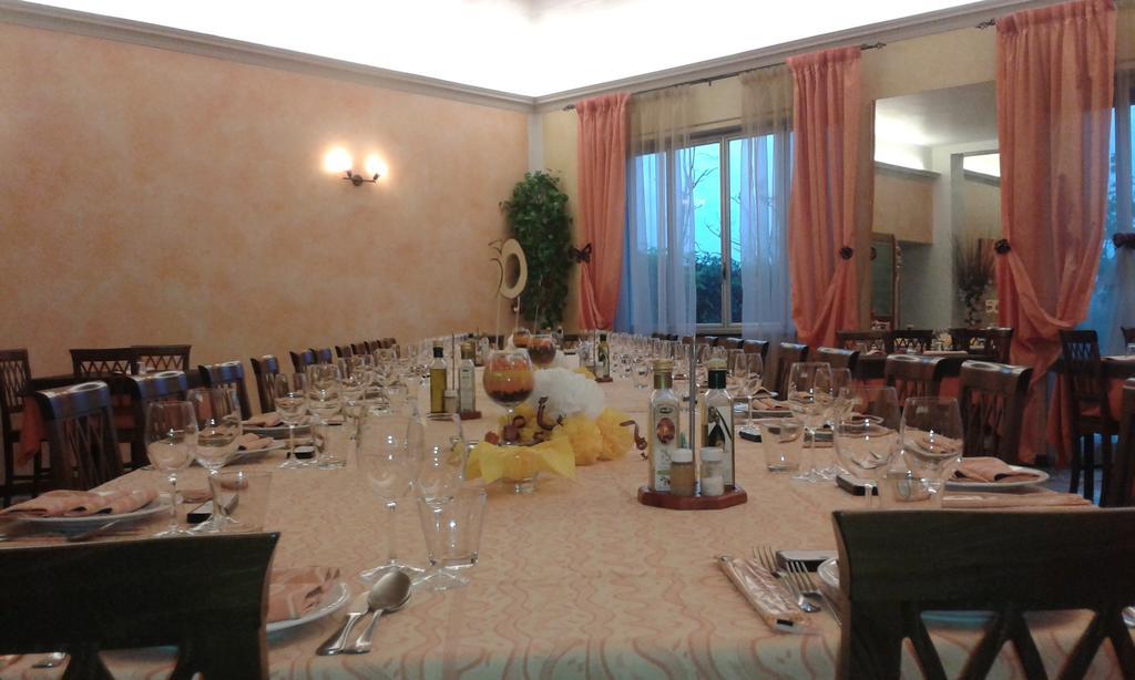 Albergo Del Turista Vernasca Ngoại thất bức ảnh