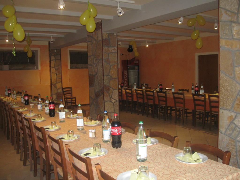 Albergo Del Turista Vernasca Ngoại thất bức ảnh