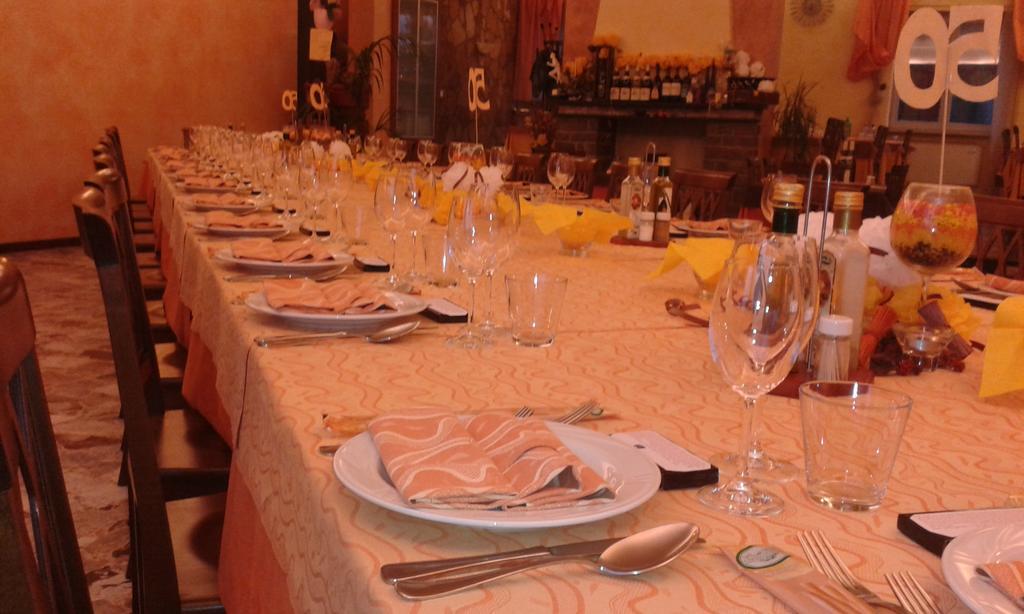 Albergo Del Turista Vernasca Ngoại thất bức ảnh