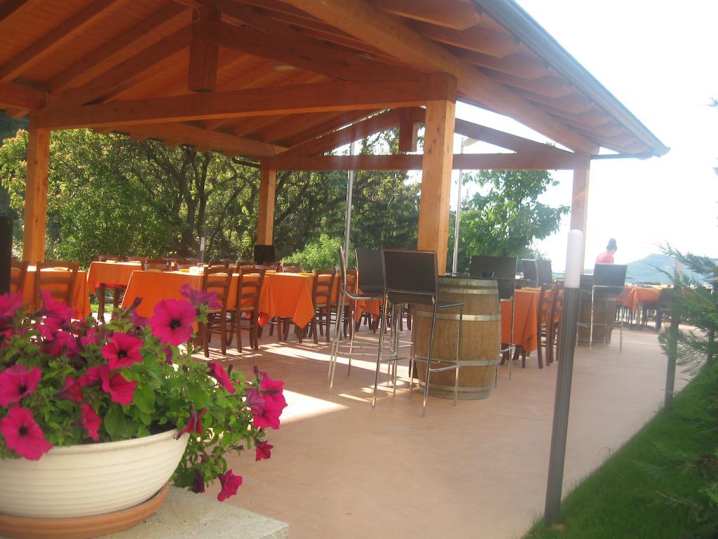 Albergo Del Turista Vernasca Ngoại thất bức ảnh